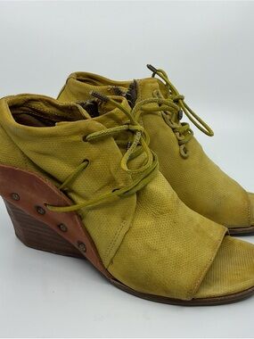 A.S.98 Olive Green Open-Toe Lace-Up Wedge Sandals